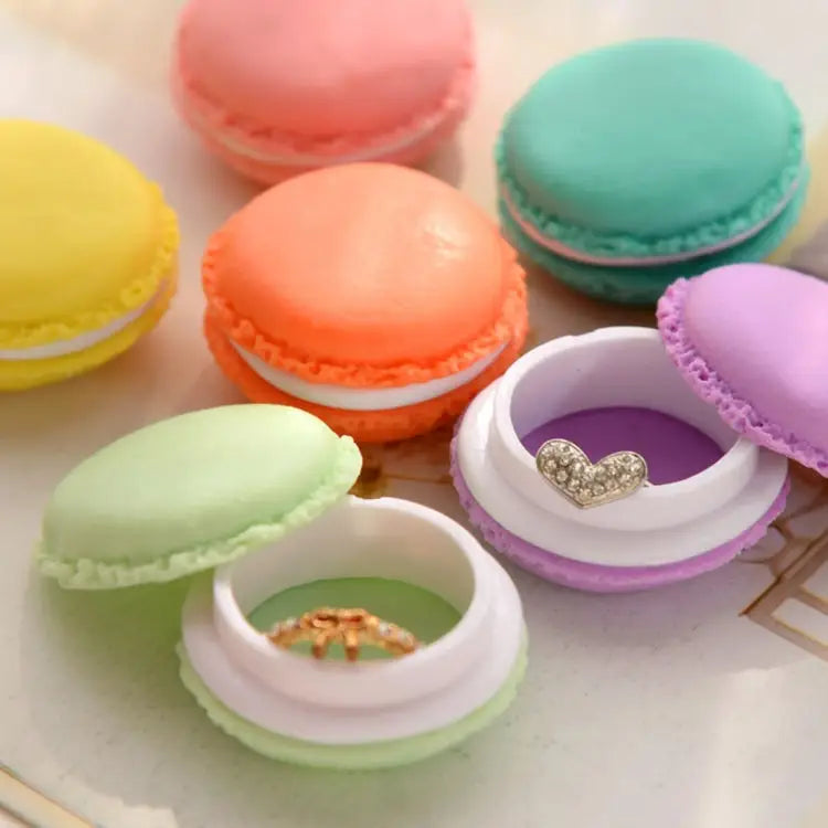 10 PCS Lovely Macaron Style Ornaments Box Portable Medicine Box Storage Box Random Color Delivery Medicine Box
