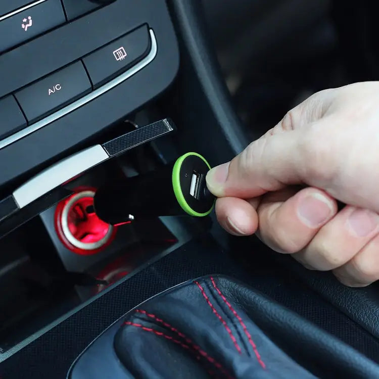 17W 3.4A Mini USB Car Charger with USB-C / Type-C Spring Cable USB-C / Type-C - USB-C / Type-C