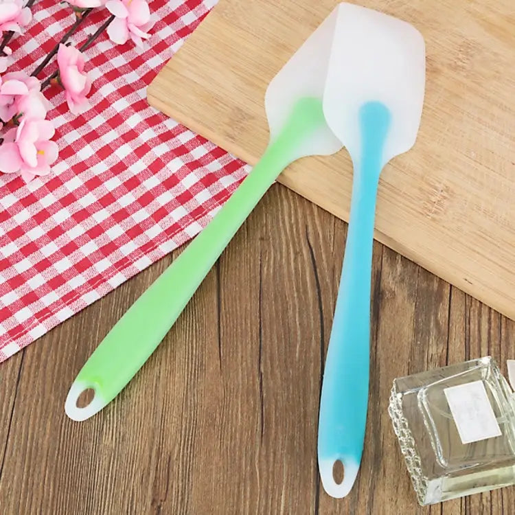 5 PCS Baking Tool Translucent Integrated High Temperature Resistance Cream Silicone Scraper Cake Spatula Random Color