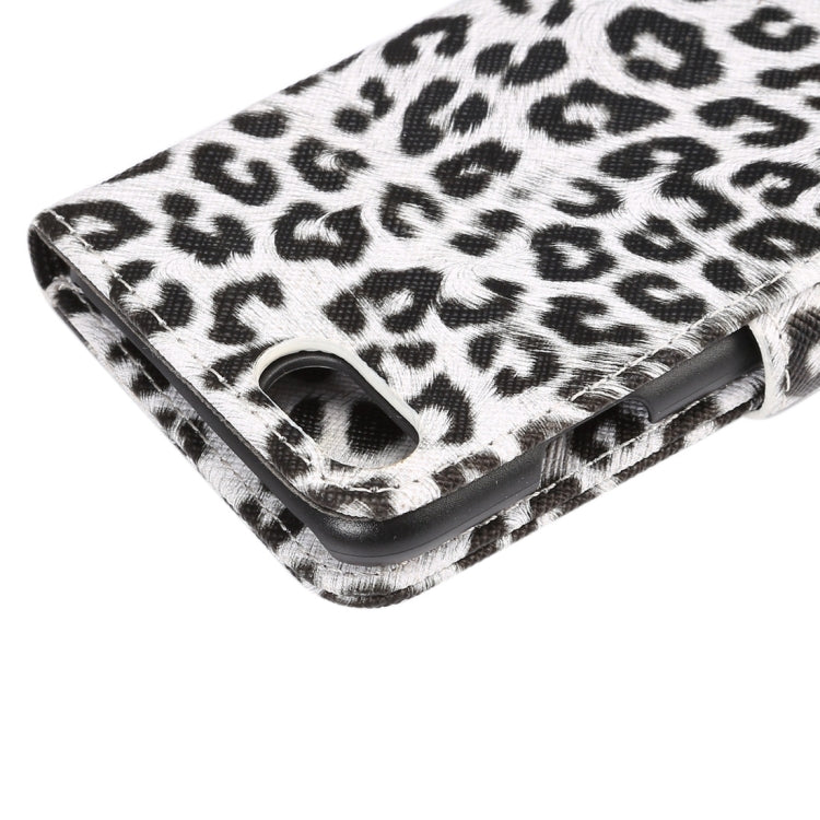 For iPhone 8 & 7 Leopard Pattern Horizontal Flip Leather Case with Holder & Card Slots & Wallet