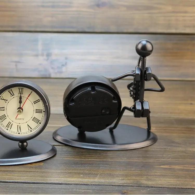 Creative Iron Stainless Steel Small Alarm Clock Retro Personalized Watches and Clocks Boutique Gifts Small Alarm Clock