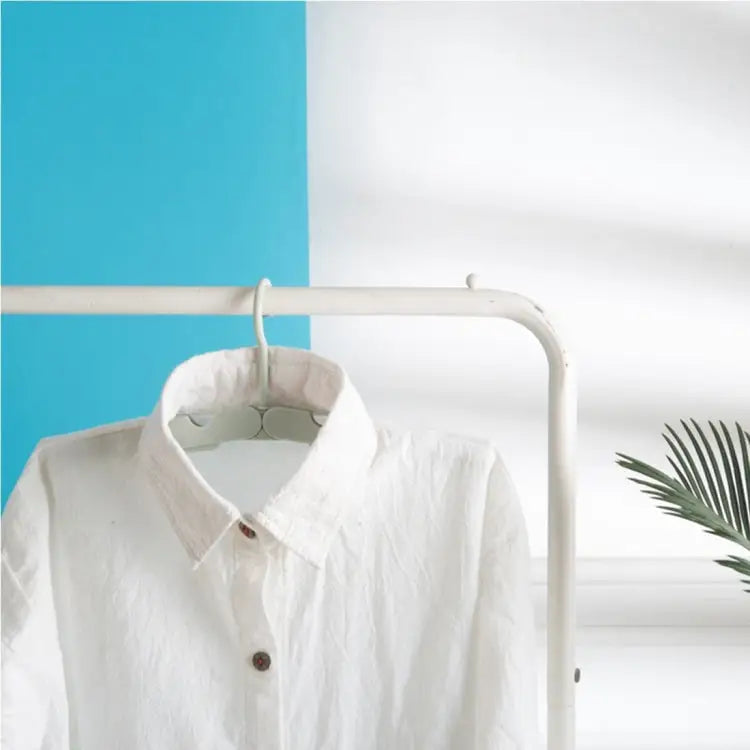 Foldable Clothes Hanger Drying Rack with 4 Hidden Clips for Home / Travel Random Color Delivery Foldable Clothes Hanger