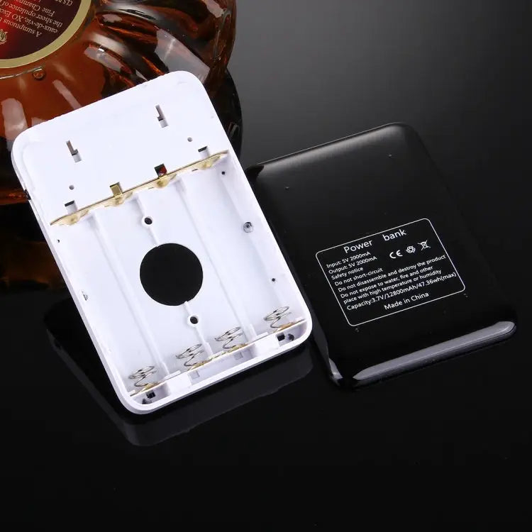 For iPhone iPad Samsung LG Sony Ericsson MP4 PSP Camera Batteries Not Included(Random Color Delivery) - For 4 x 18650