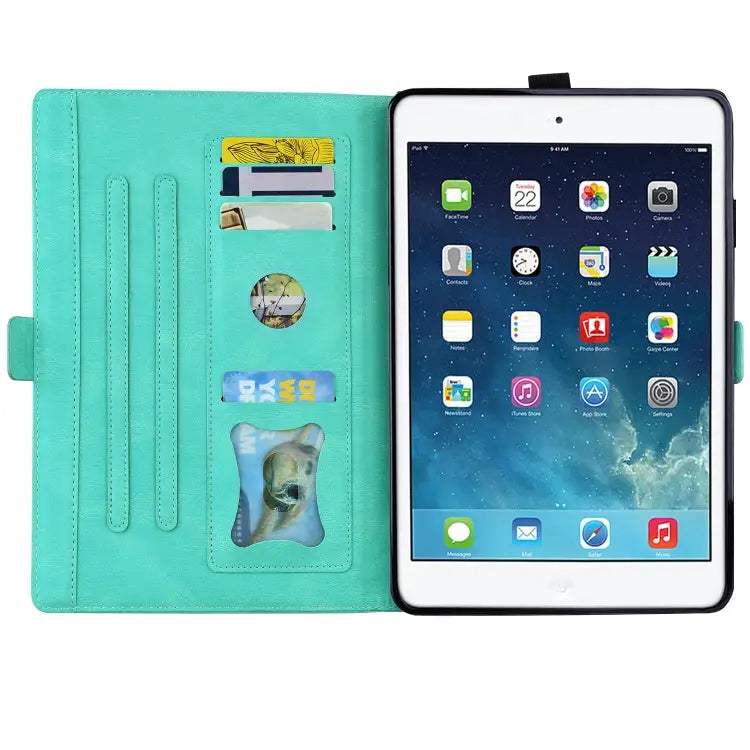 Love Butterfly Pattern Horizontal Flip Leather Case with Holder & Sleep / Wake-up Function For iPad 9.7 (2017) (2018)