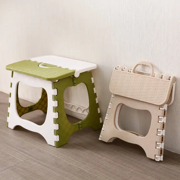 Outdoor Portable Sitting Plastic Folding Stool Fishing Useful Stool Random Color Delivery 1751 - 1751