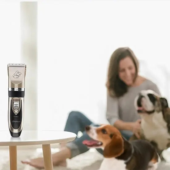 P2 110-240V Ceramics Titanium Professional Pet Electric Scissors Pets Hair Clippers with Four Combs Ceramics Titanium