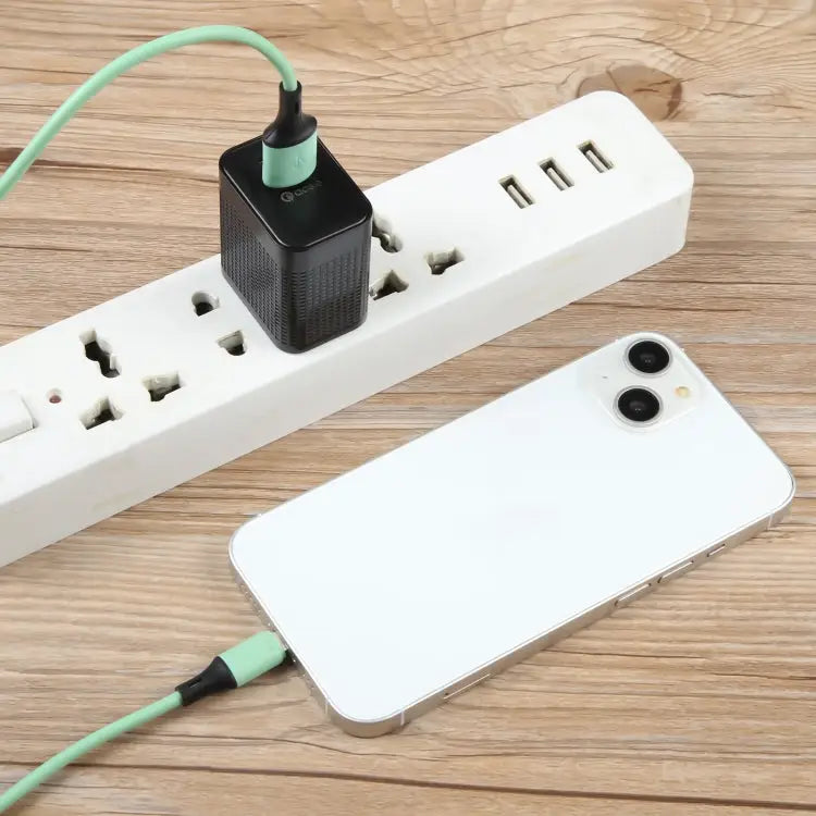 PD 20W USB-C/Type-C + QC 3.0 USB Ports Plaid Pattern Travel Charger US Plug - US Plug (Black)
