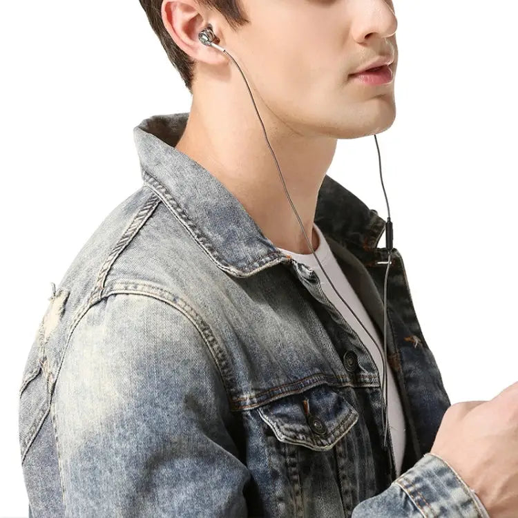 QKZ DM9 High-quality In-ear All-metal Sports Music Headphones Microphone Version