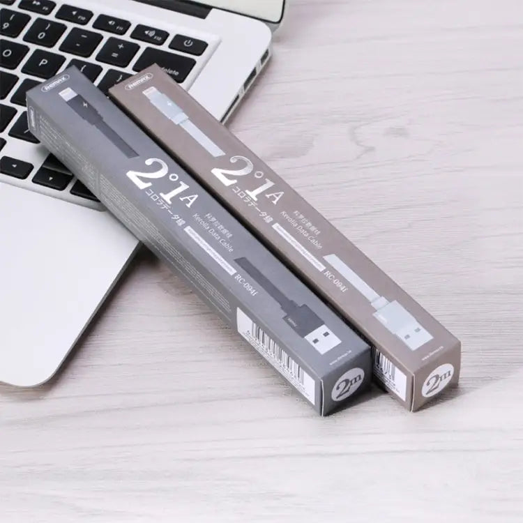 REMAX RC-094i 2m 2.4A USB to 8 Pin Aluminum Alloy Braid Fast Charging Data Cable - 8 Pin / White