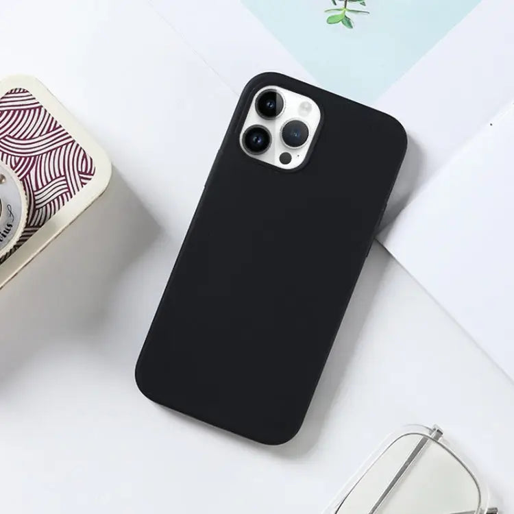 Solid Silicone Phone Case For iPhone 14 For iPhone 14 Plus - Apple Accessories