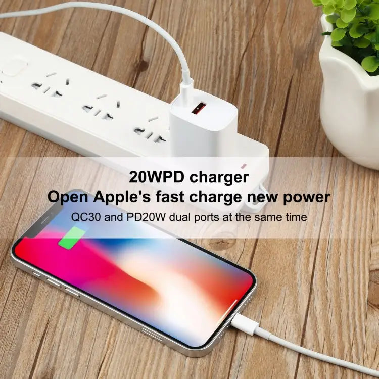 U087 20W USB-C / Type-C + USB Ports Fast Charging Travel Charger US Plug - US Plug