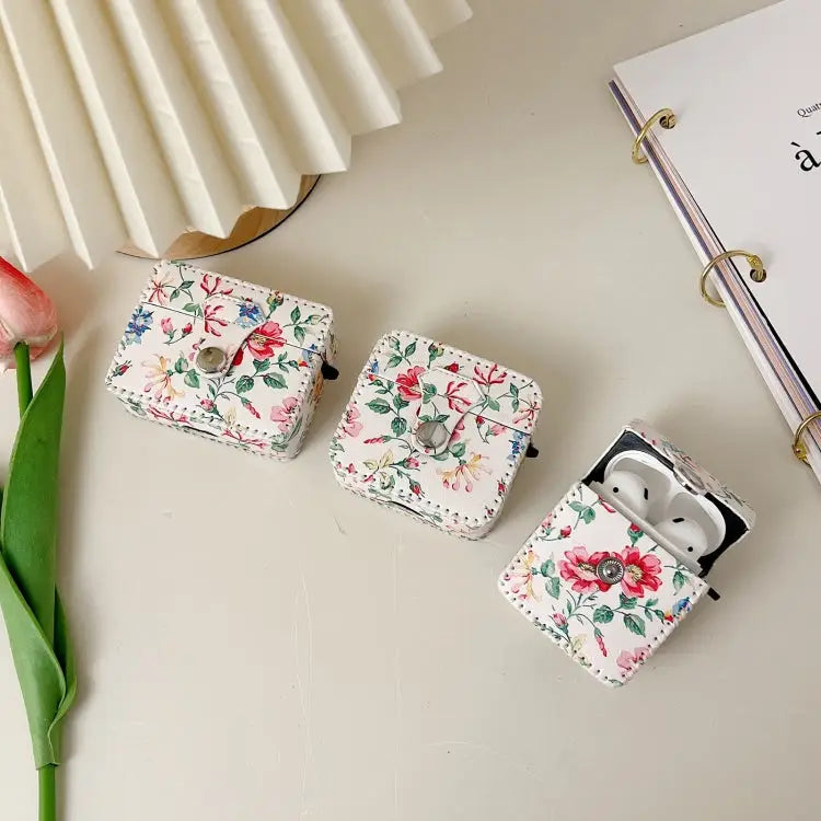White Floral PU Leather Wireless Earphone Case For AirPods Pro 2 For AirPods 3 For AirPods Pro For AirPods 1/2 - Apple