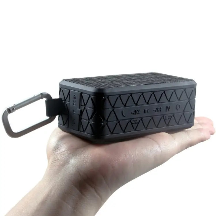 Z18 3ATM Waterproof Bluetooth Speaker with Hanging Hook Support Hands-free Calls & TF Card & AUX